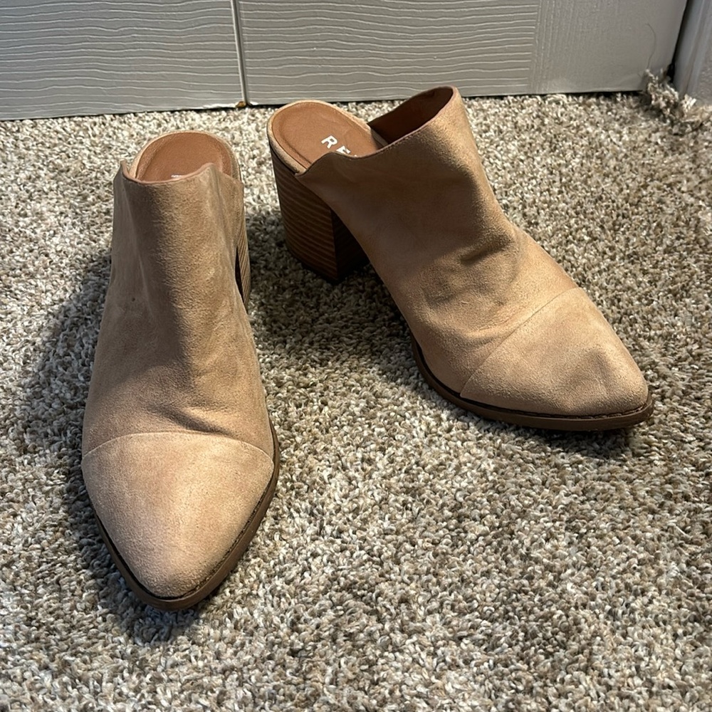 Report Block Heel Mules Shoes Size 8M